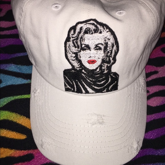 Marilyn Monroe hat - Picture 2 of 4